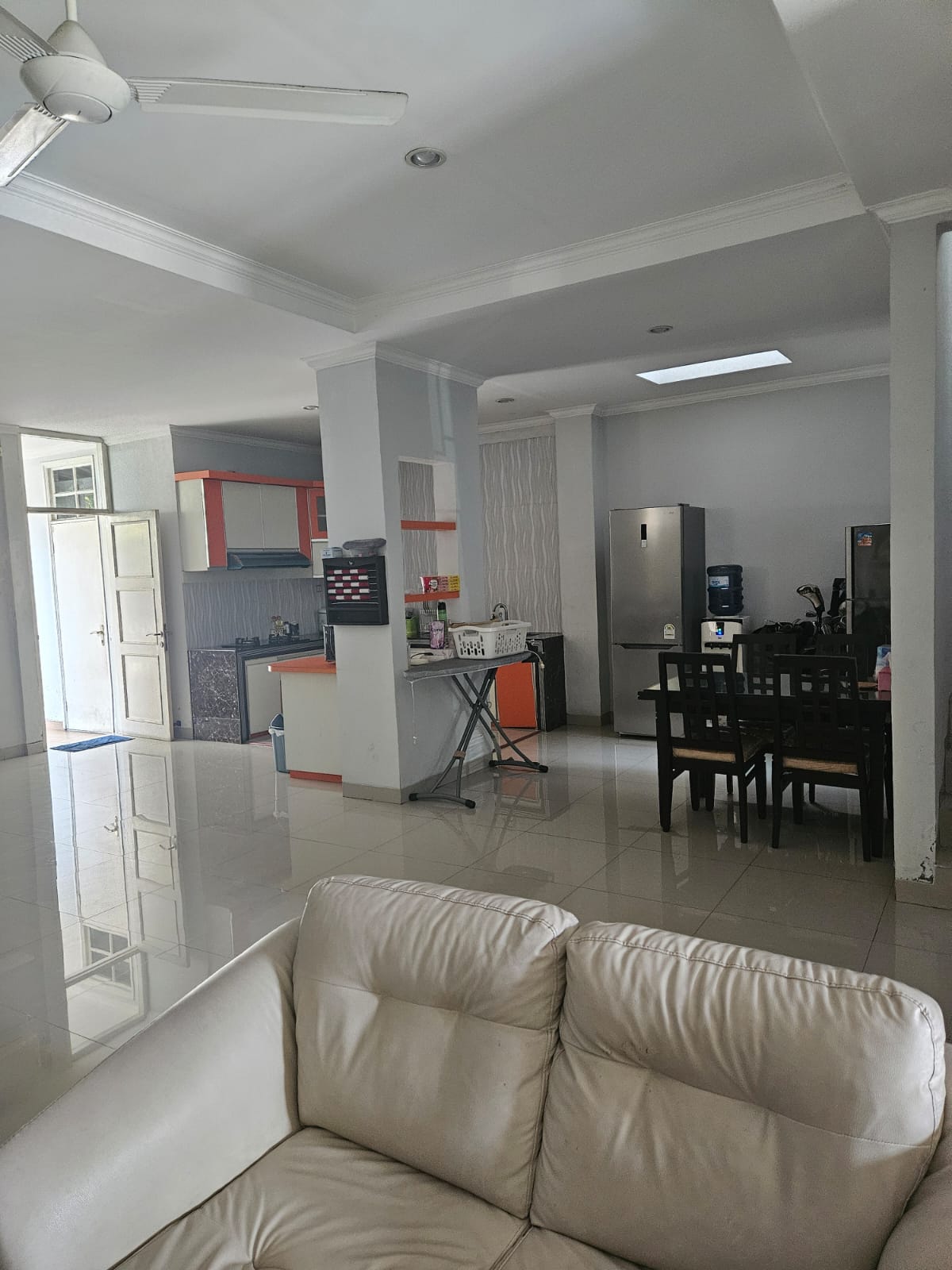 DiSewakan Rumah Fully Furnished di Taman Beverly Lippo Cikarang